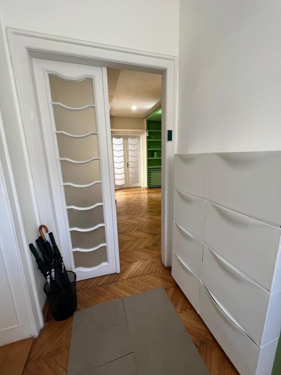 Cabbage Hostel Βελιγράδι Εξωτερικό φωτογραφία